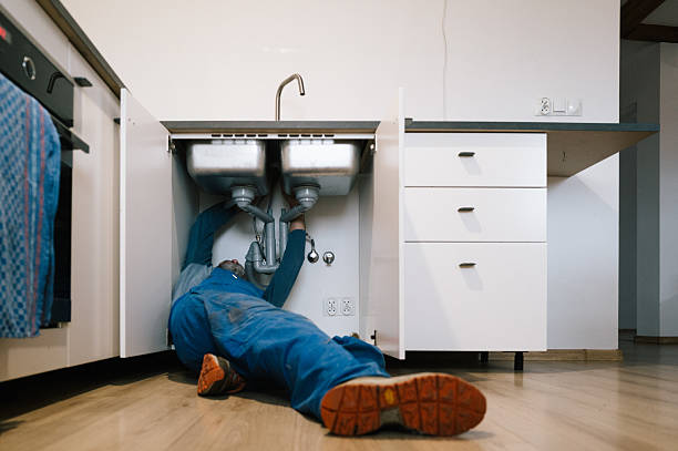 Professional Leak Detection technician working in Milan, IN